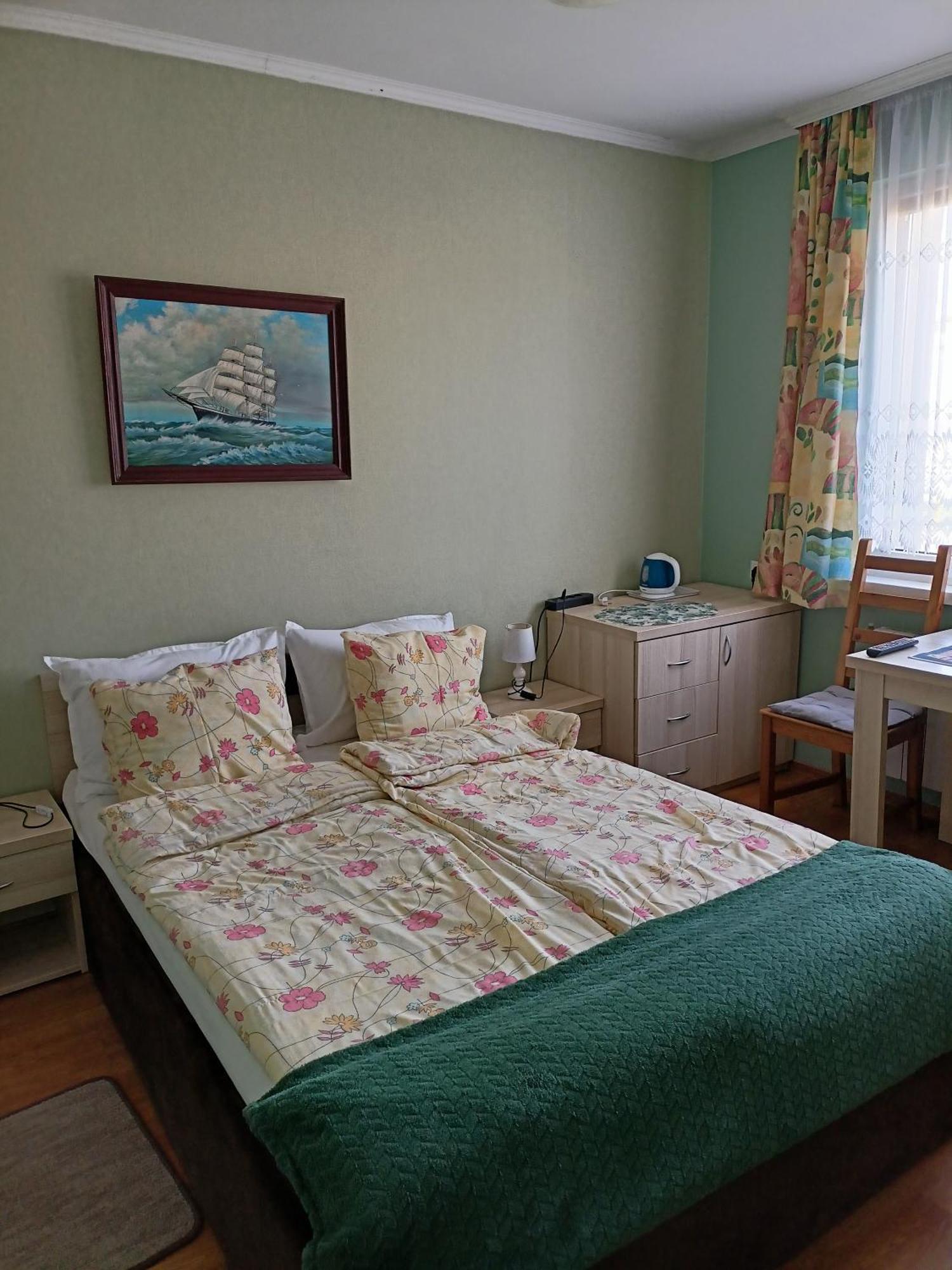 Latarnik Bed & Breakfast Wladyslawowo Exterior photo